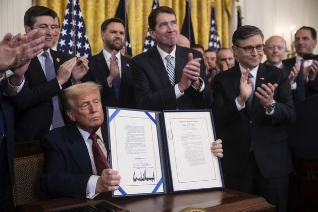Trump Signs the GENIUS Act